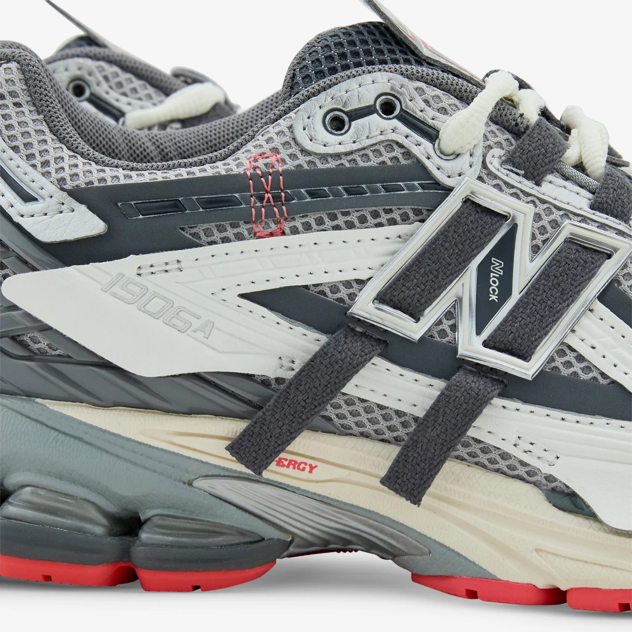 1906A Slate Grey | Raincloud | Drift Red