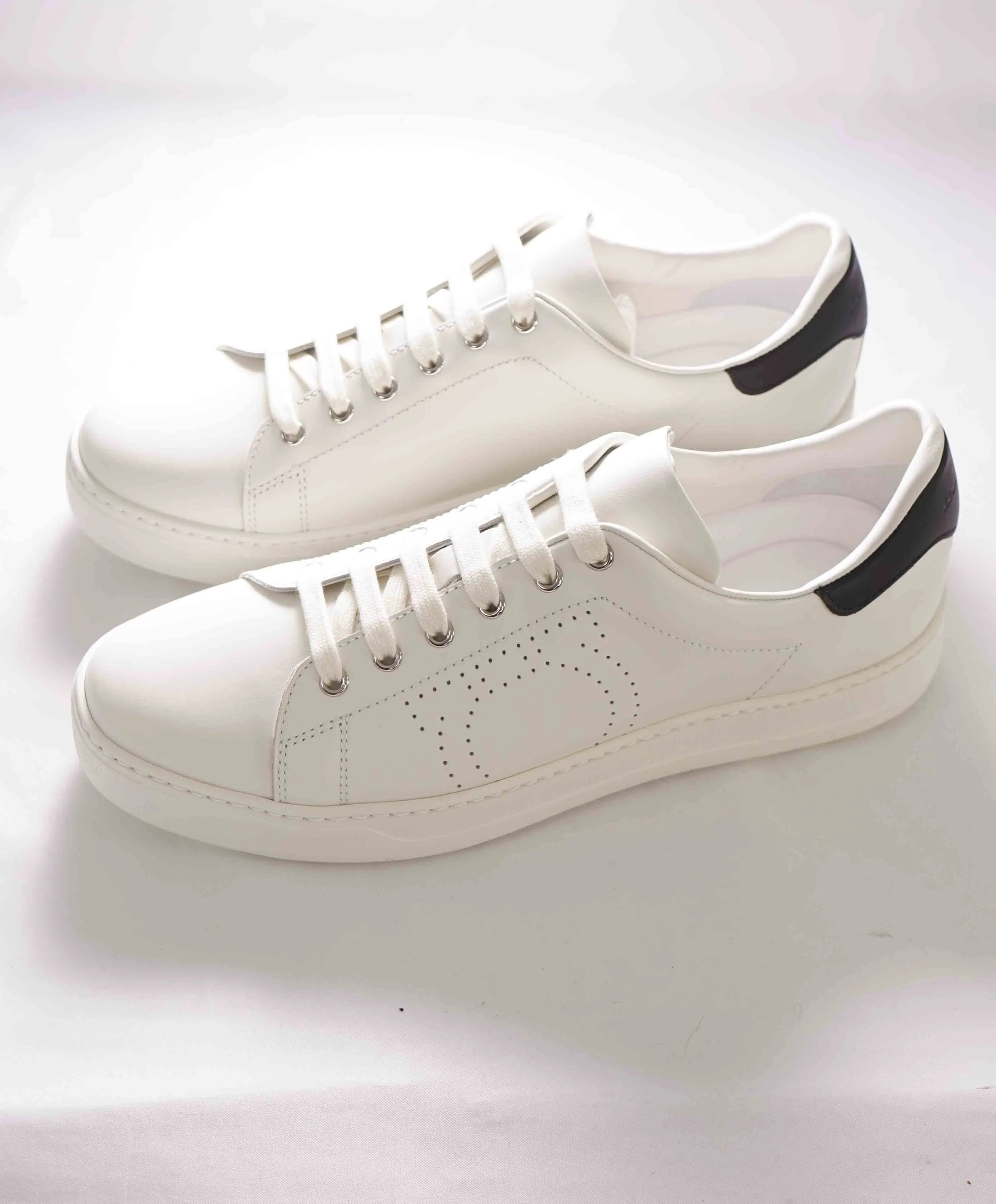 $695 SALVATORE FERRAGAMO - *PIERRE* White/Black Gancini Sneaker - 10 M US