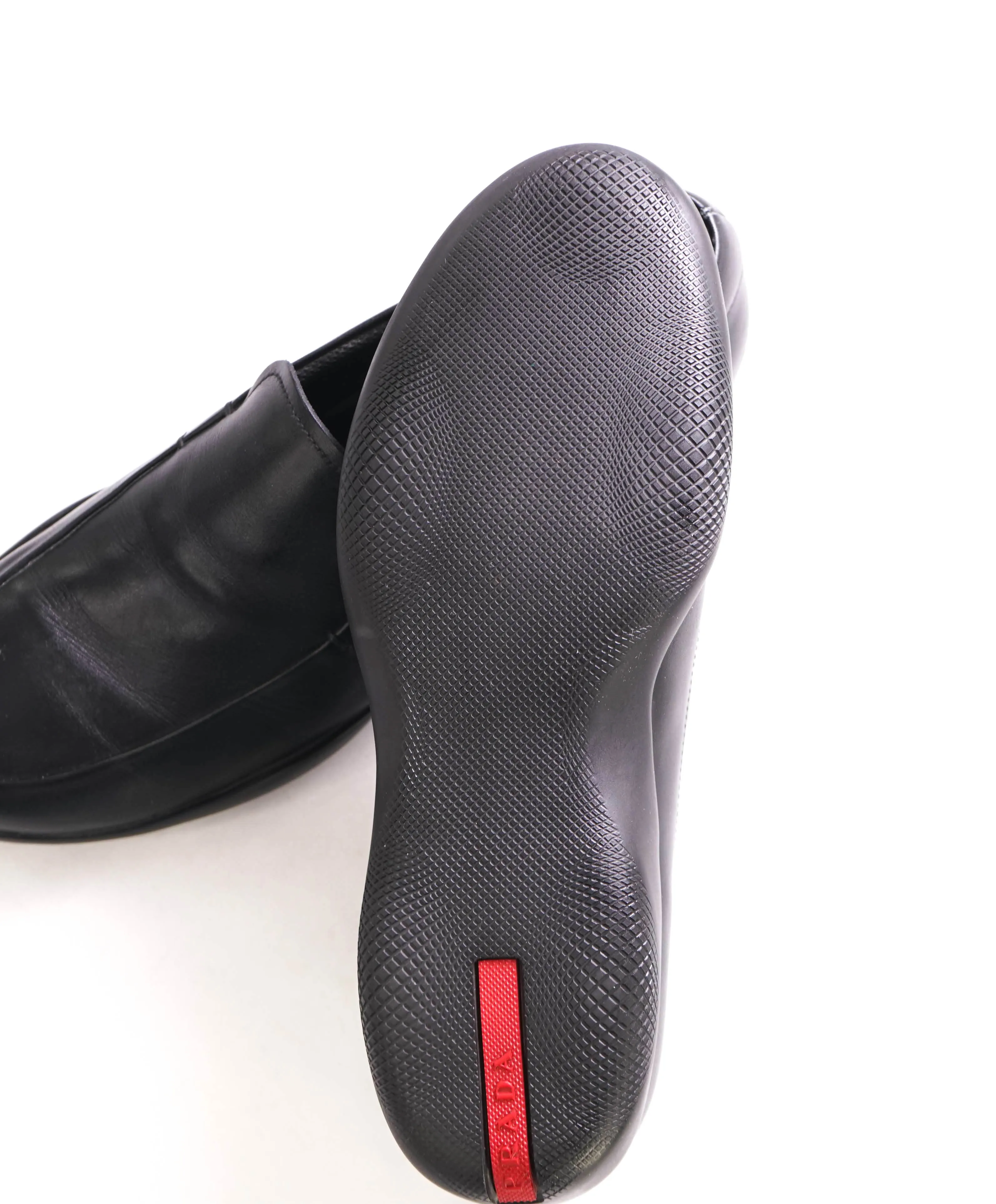 $795 PRADA - *LINEA ROSSA* Black Slip On Logo Vamp Loafer - 8.5 US (7.5 Prada)