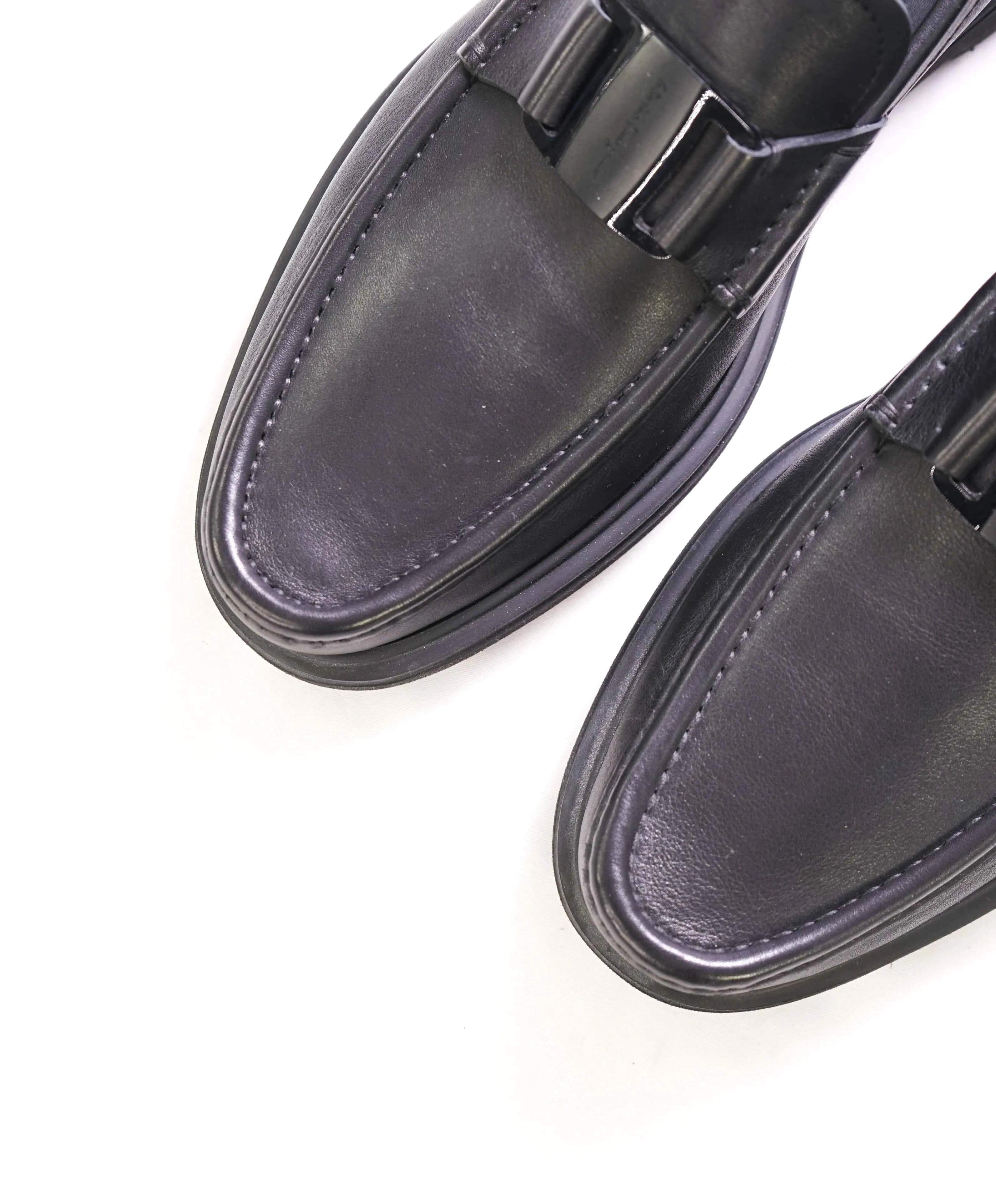 $930 SALVATORE FERRAGAMO - *SARDEGNA* Black Lug Sole Loafer - 9.5 US