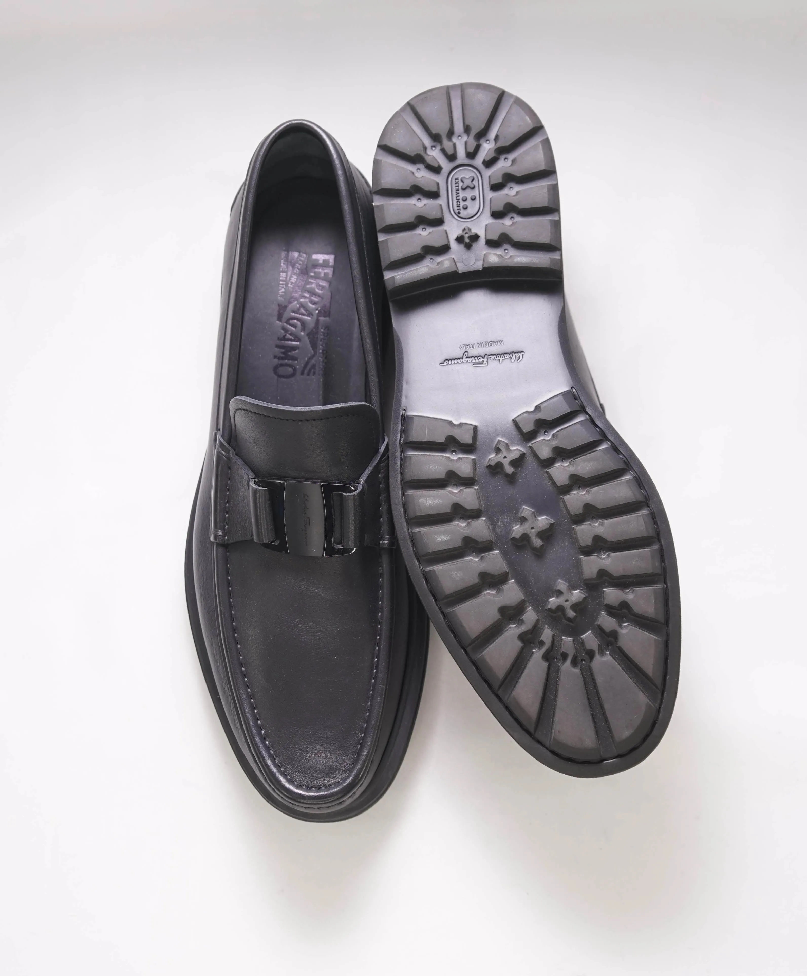$930 SALVATORE FERRAGAMO - *SARDEGNA* Black Lug Sole Loafer - 9.5 US