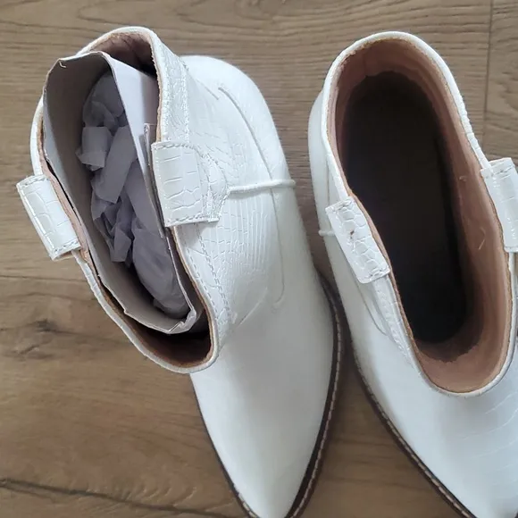 🆕A Rider Girl Dolce Croco Cream Boots‎