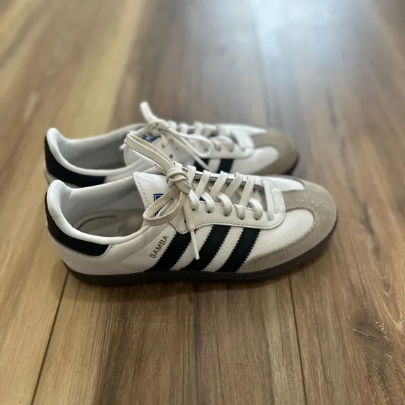 Adidas Original Sambas size 2