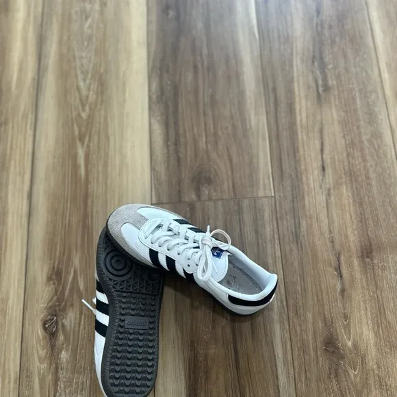 Adidas Original Sambas size 2