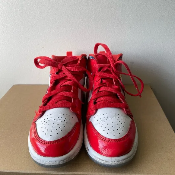 Air Jordan 1 Mid SE GS Red Sneakers Kids Size 2Y