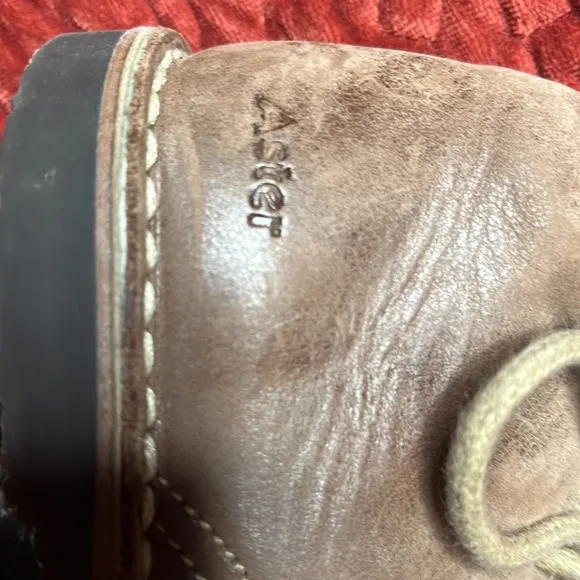 ASTER leather inside and out with rubber sole bootie