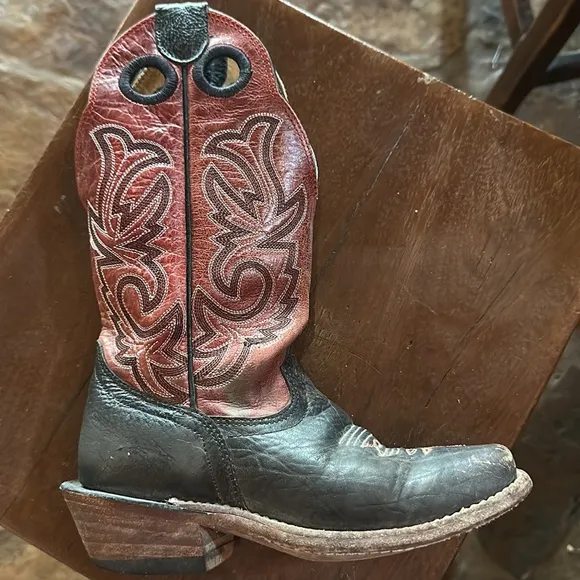 Beastmaster Rodeo Rough Stock Cowboy Boots