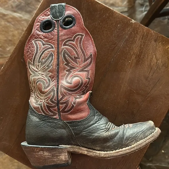 Beastmaster Rodeo Rough Stock Cowboy Boots