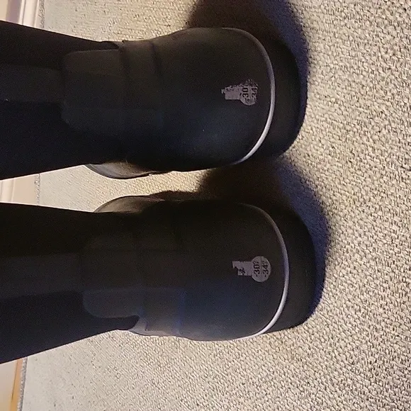 Boy Bogs Size 5 Youth