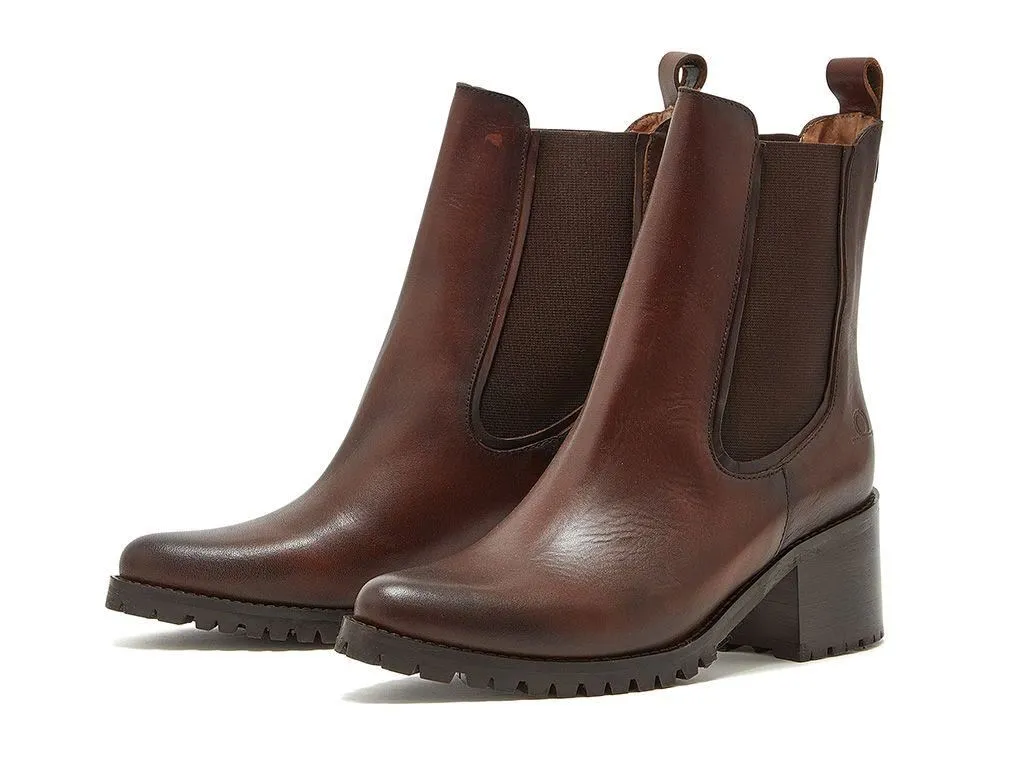 Chatham Women's Vyne Leather Cleated Chelsea Boot in 3 Colour Options 3 to 8