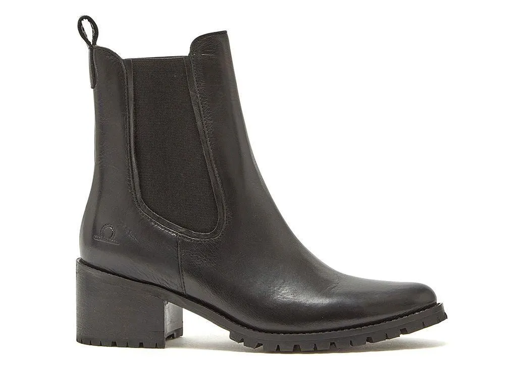 Chatham Women's Vyne Leather Cleated Chelsea Boot in 3 Colour Options 3 to 8