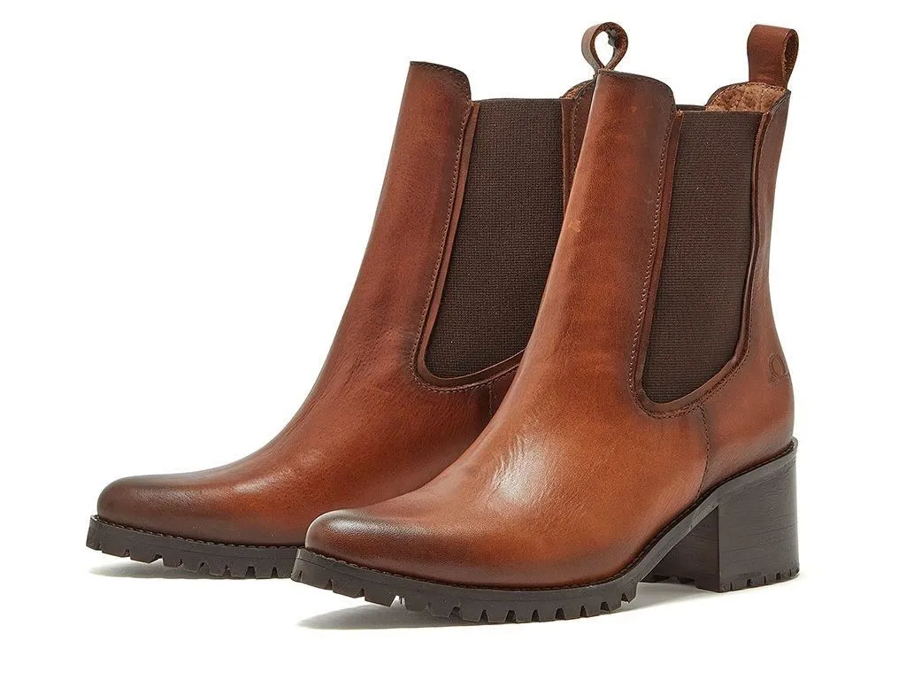 Chatham Women's Vyne Leather Cleated Chelsea Boot in 3 Colour Options 3 to 8