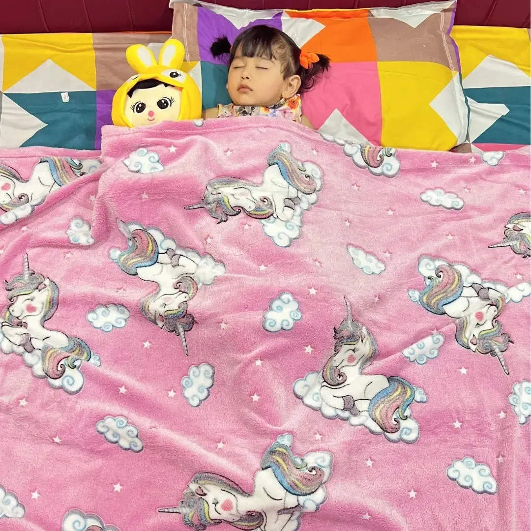 Dreamy Unicorn Glow in The Dark Blanket for Kids, 0-15 years | Ultra-soft & Lightweight Blanket for Kids