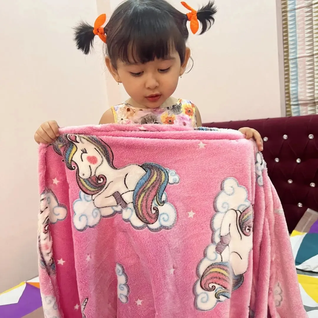 Dreamy Unicorn Glow in The Dark Blanket for Kids, 0-15 years | Ultra-soft & Lightweight Blanket for Kids