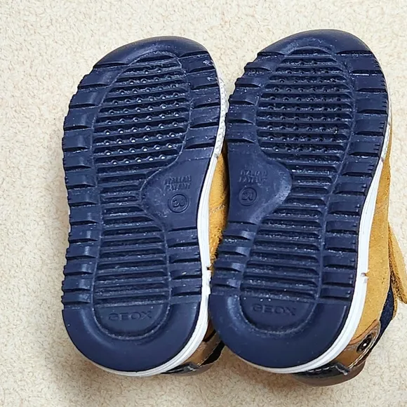 Geox Alben Boot Size 4.5 Colors Wheat Navy White