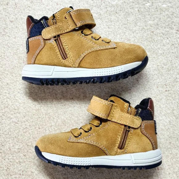 Geox Alben Boot Size 4.5 Colors Wheat Navy White