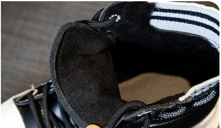 Increasing British Casual Women's Boots Ins Trend Students