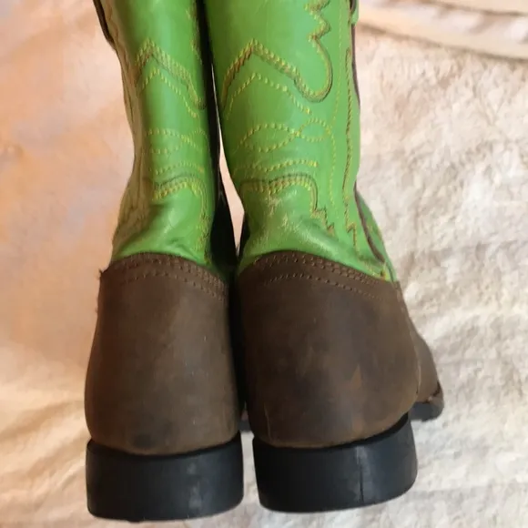 Justin Gypsy Kid's Round Toe Rubber Sole Boot Size 2