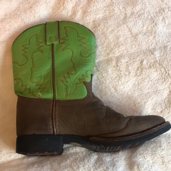 Justin Gypsy Kid's Round Toe Rubber Sole Boot Size 2