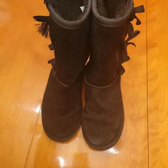 Koolaburra by Ugg Victoria Tall Boot • Black • Size 4