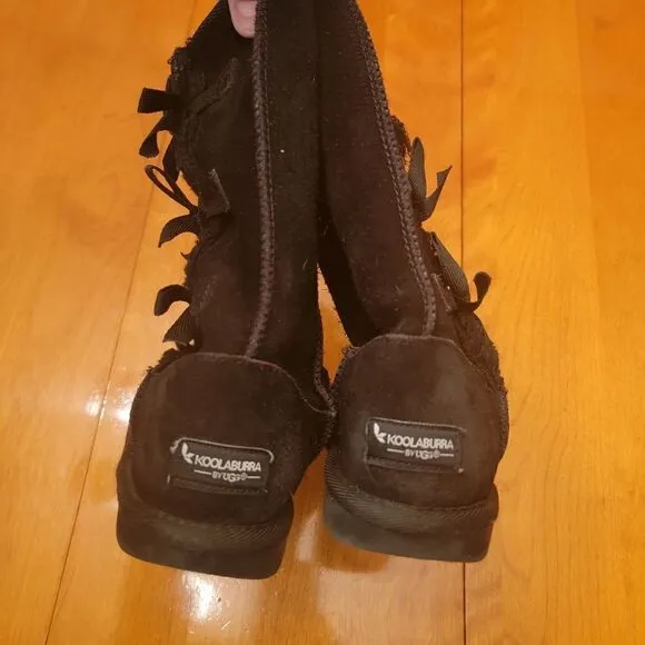 Koolaburra by Ugg Victoria Tall Boot • Black • Size 4