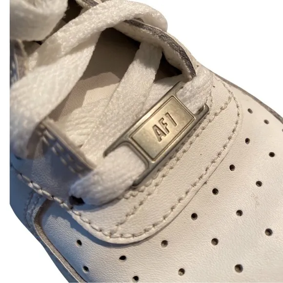 Nike Air Force 1 Low '06 Sneakers White Streetwear Y2K Boys Youth Size 4.5