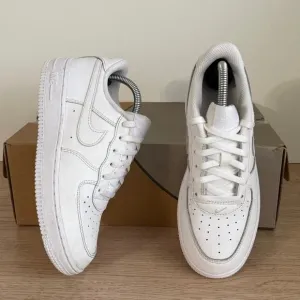 Nike Air Force 1 ‘Triple White’ Kids Sneakers - SZ 3 Y