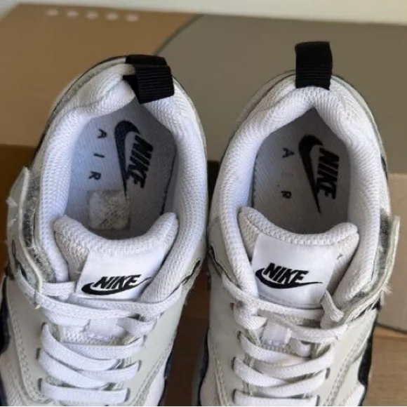 Nike Air Max 1 EasyOn White/Black Little Kids Sneakers - SZ 11 C