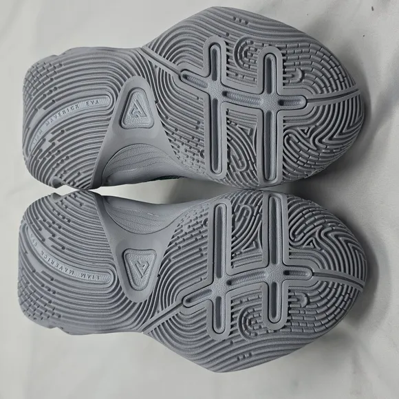 NIKE GIANNIS IMMORTALATITY 4 PS SMOKE GREY STADIUM GREEN CHILDREN 10C NEW IN BOX