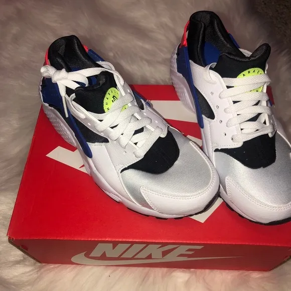 Nike Huarache Run GS 'White Bright Crimson'