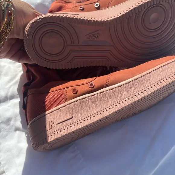 Nike Kids Sneakers in Rust Red