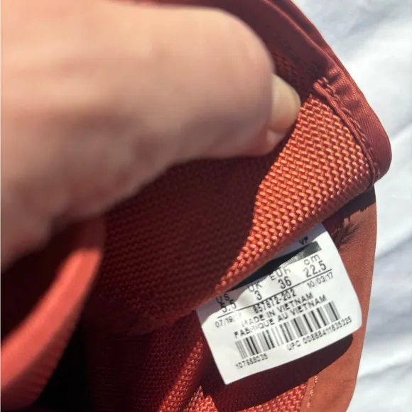Nike Kids Sneakers in Rust Red