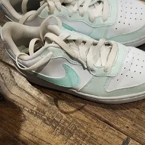 Nike Kids Sneakers - Mint Green and White