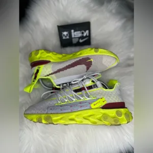 🏃Nike React Runner ISPAPlatinum Tint Volt Glow Team RedMens size 7.5