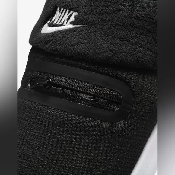Nike | Women'sns black butter fleece lined Burrow slippers, white rubber soles 8