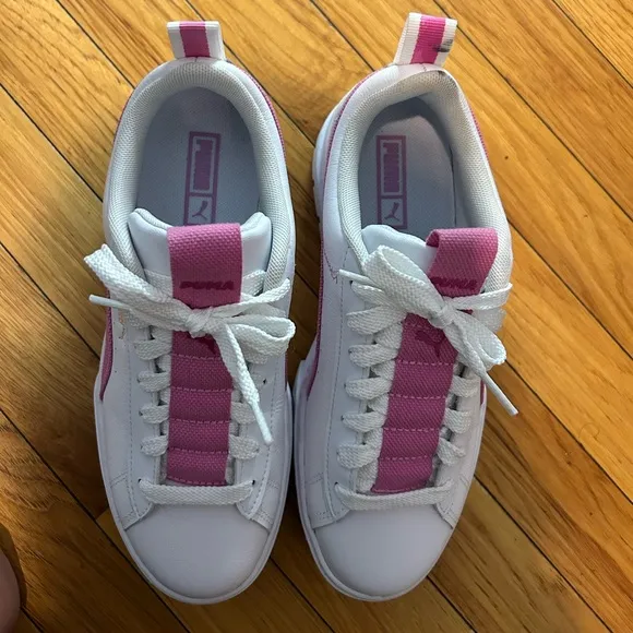 Puma Women's Sneakers - White and Pink
