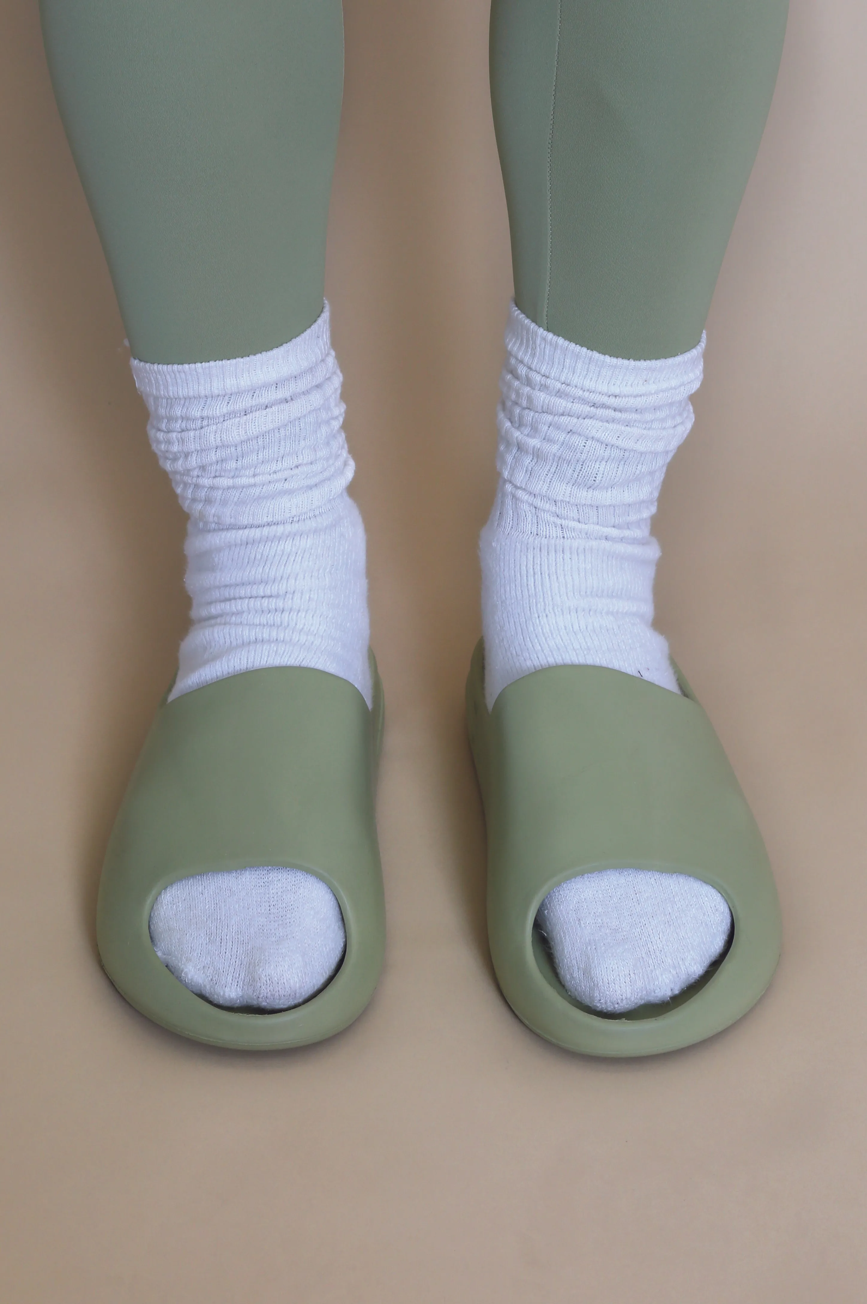 Rubber Ribbed Sole Sliders In Green