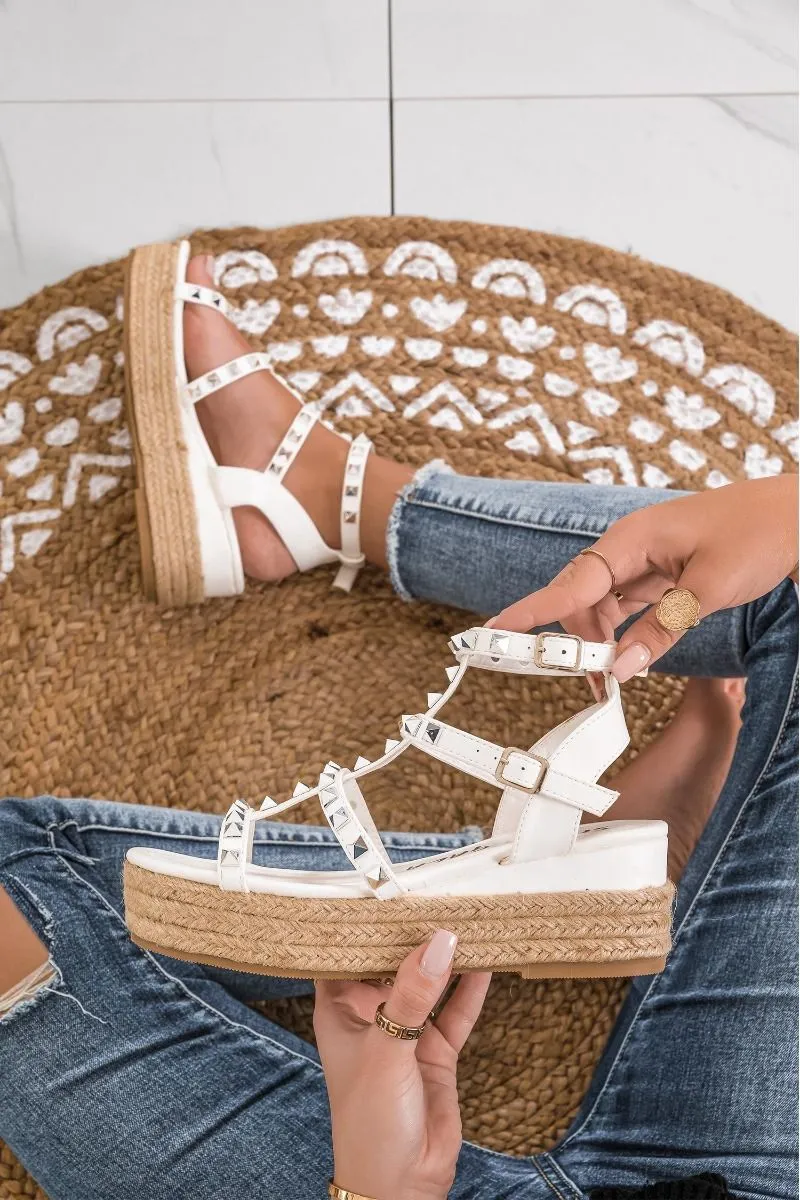 Sandali espadrilles con borchie argento bianchi