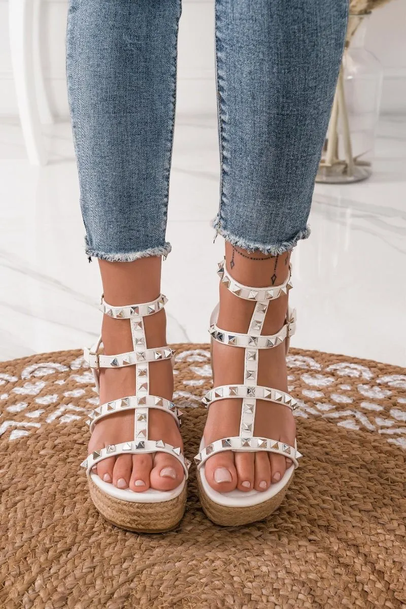 Sandali espadrilles con borchie argento bianchi