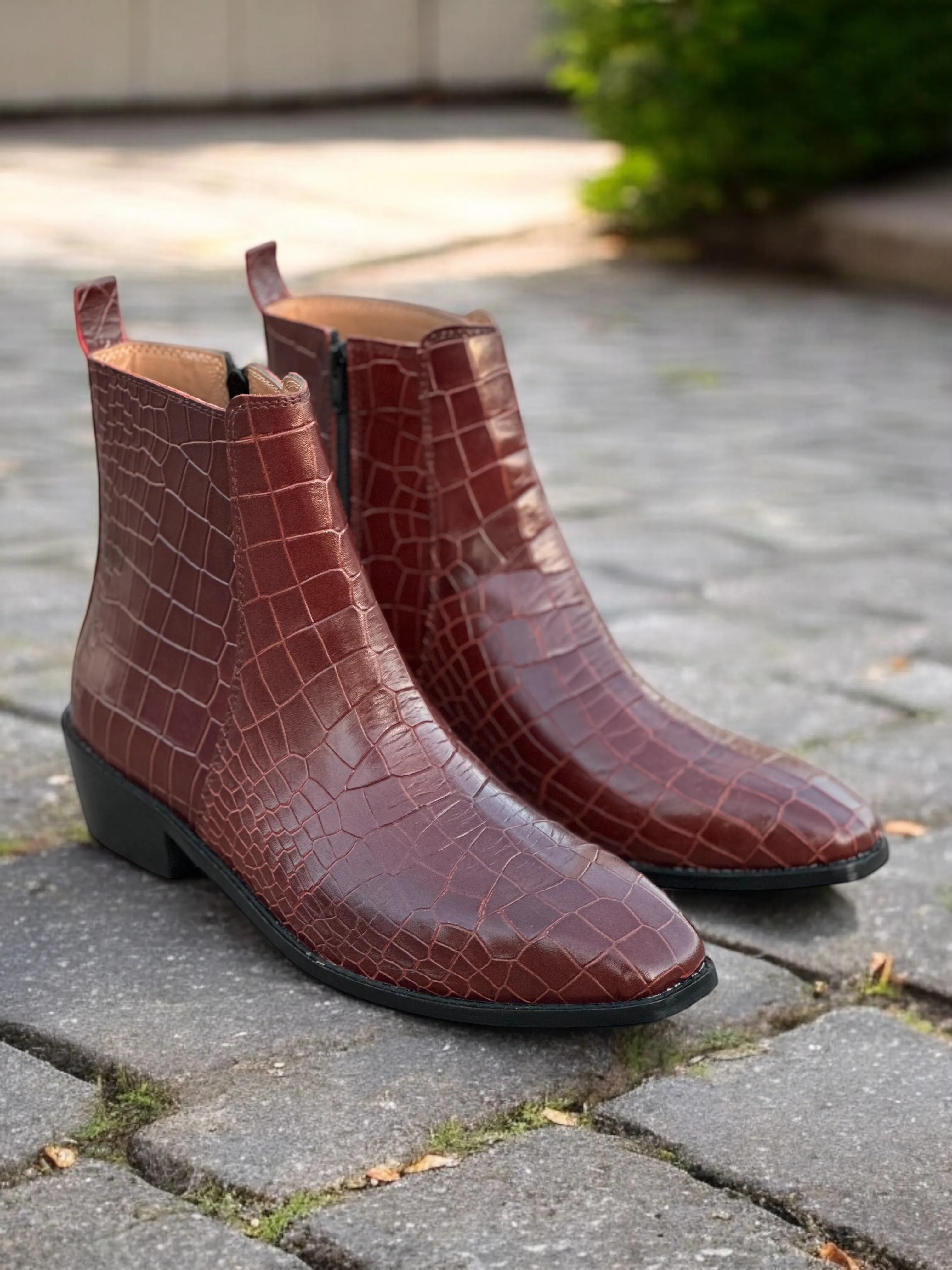 Savage Croc Chelsea Boots