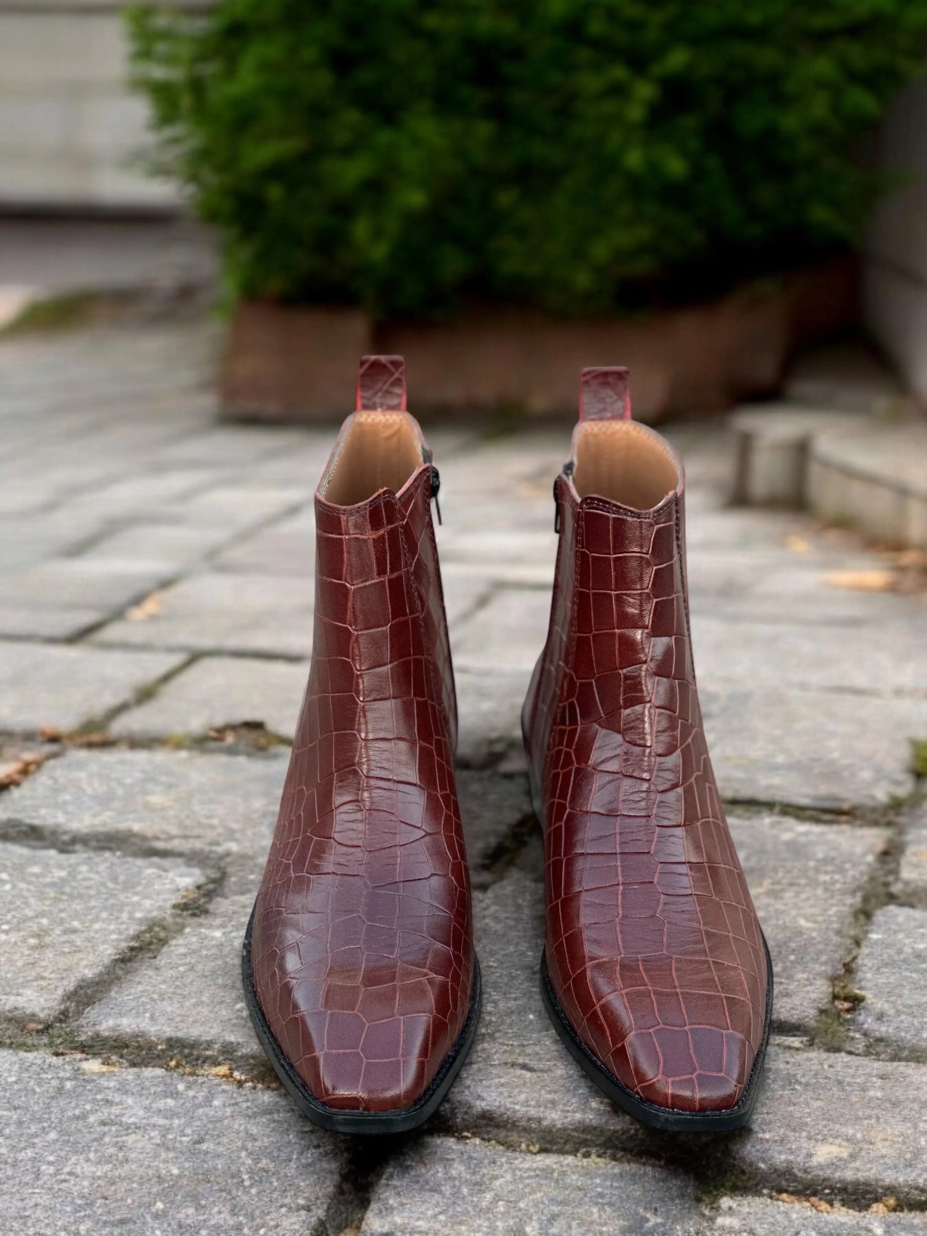 Savage Croc Chelsea Boots