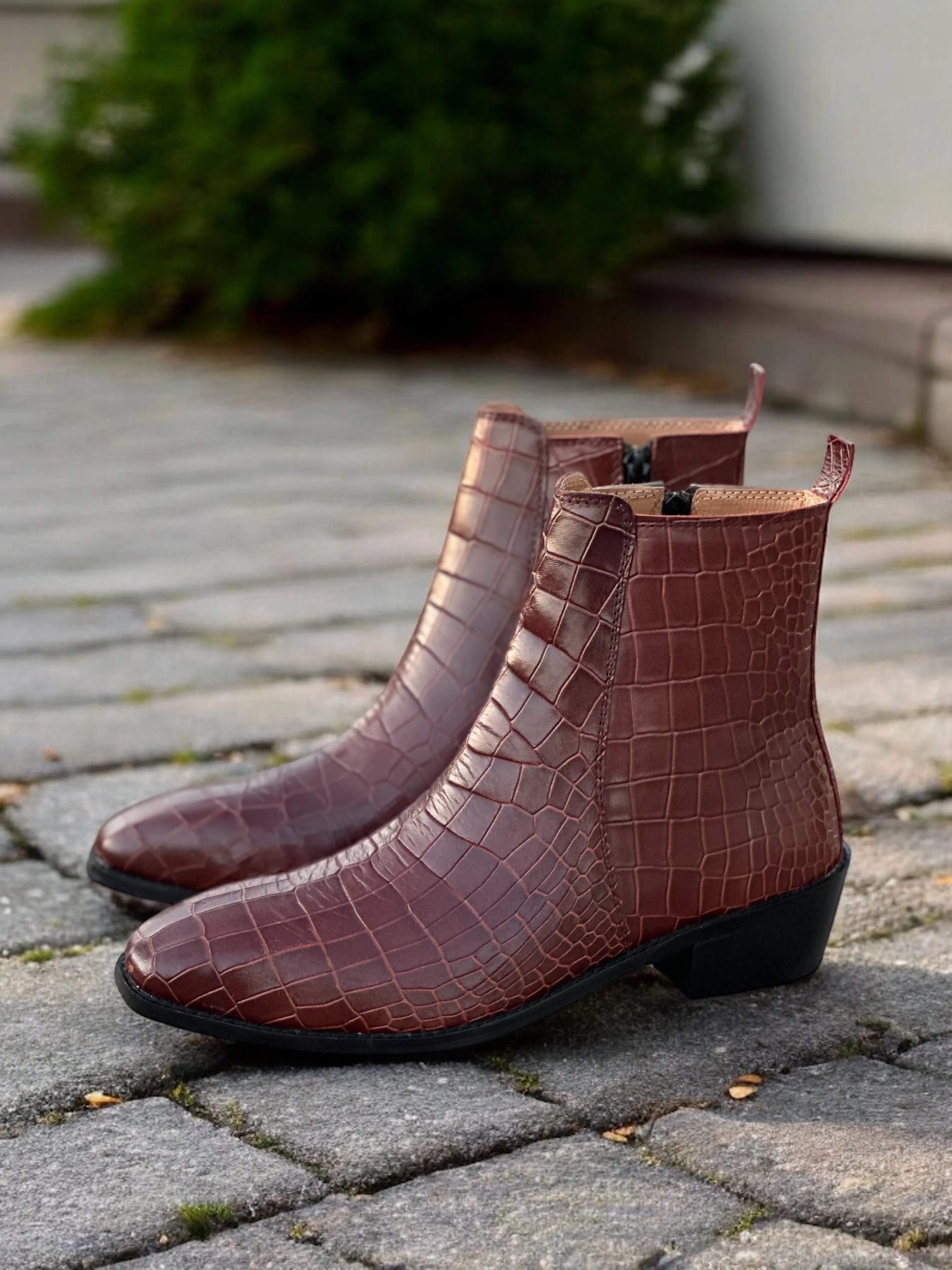 Savage Croc Chelsea Boots
