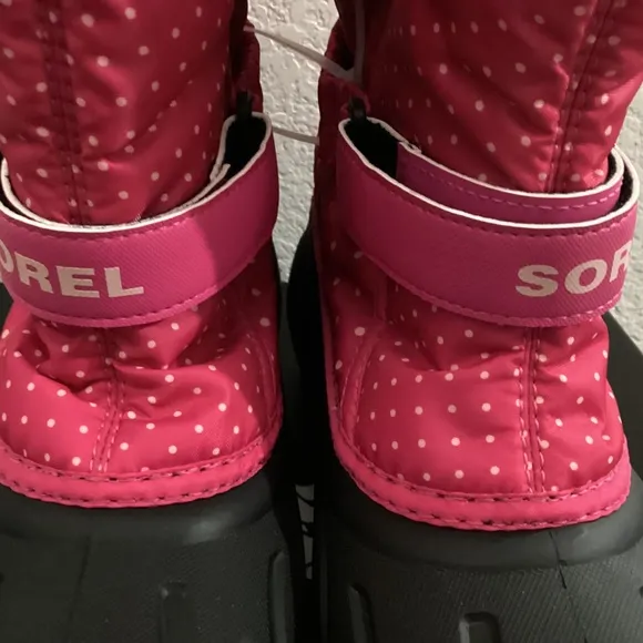 SOREL Flurry Weather Resistant Snow Boot (Big Kid) 7 M,