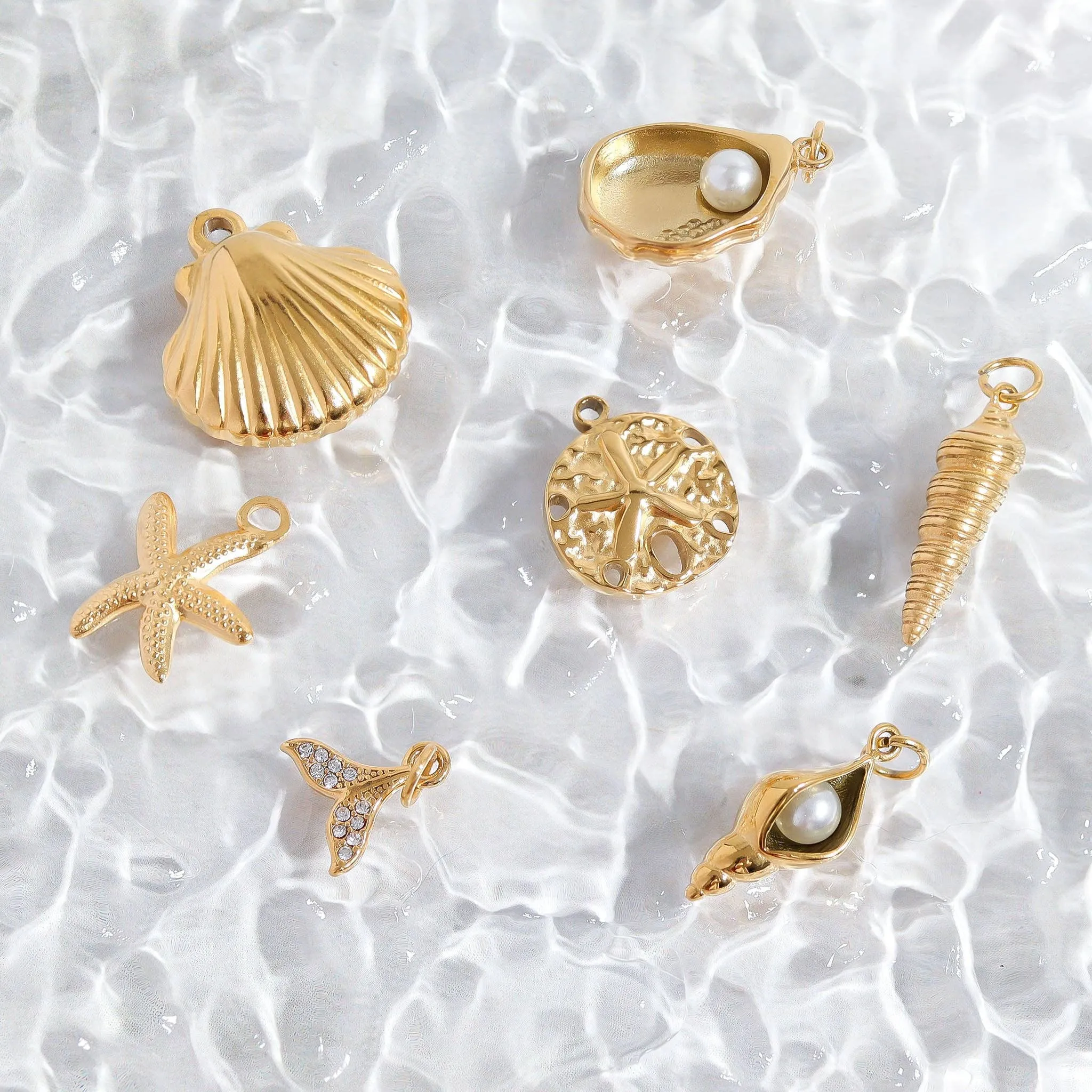 Starfish Charm: Gold