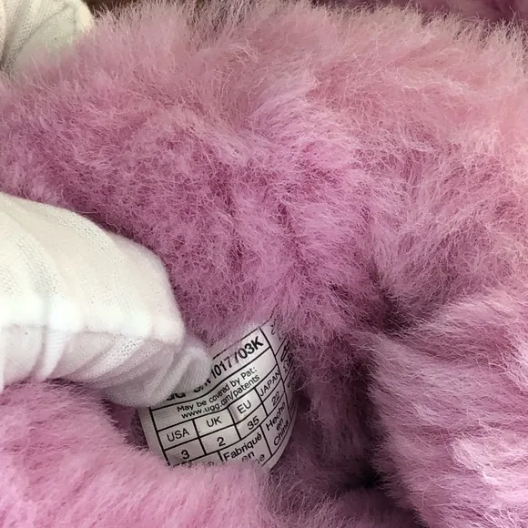 UGG Kids Classic ll Shadow Genuine wool Girl lilac short Boots 1017703K Sz 3