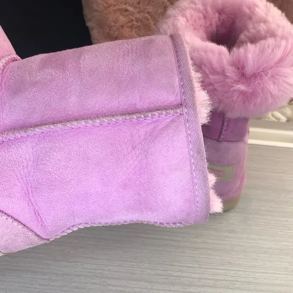 UGG Kids Classic ll Shadow Genuine wool Girl lilac short Boots 1017703K Sz 3